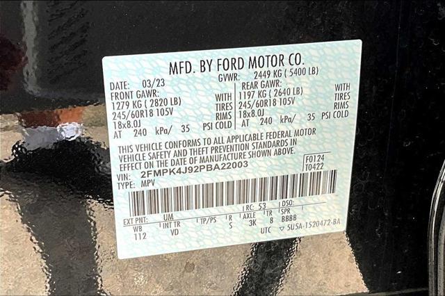 Photo of 2023 Agate Black Metallic Ford Edge