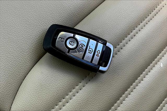 Photo of 2023 Agate Black Metallic Ford Edge