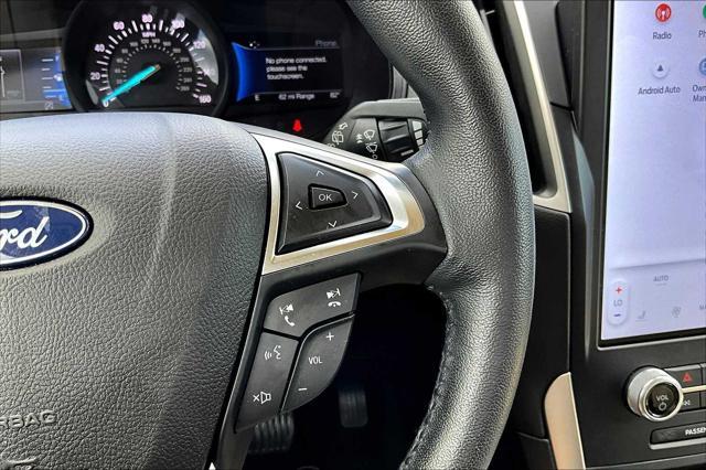Photo of 2023 Agate Black Metallic Ford Edge