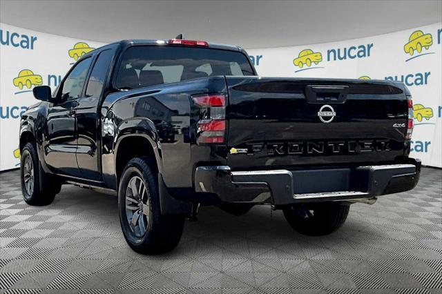 Photo of 2025 Super Black Nissan Frontier