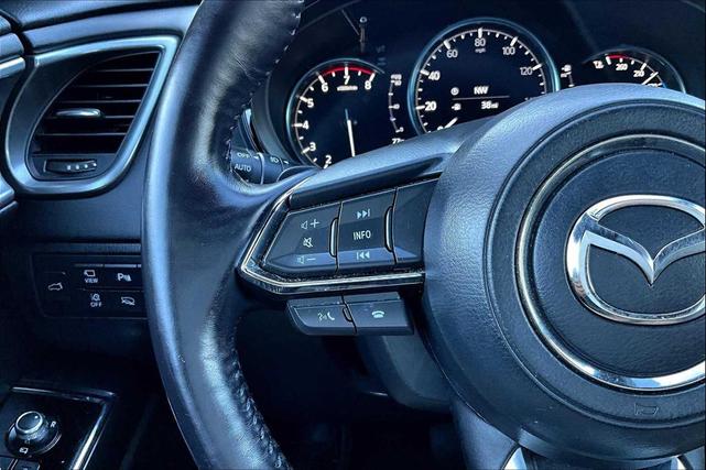 Photo of 2022 Snowflake White Pearl Mica Mazda CX-9