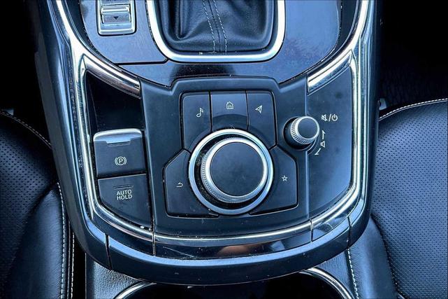 Photo of 2022 Snowflake White Pearl Mica Mazda CX-9
