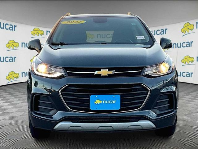 Photo of 2022 Shadow Gray Metallic Chevrolet Trax