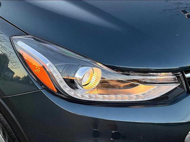Photo of 2022 Shadow Gray Metallic Chevrolet Trax