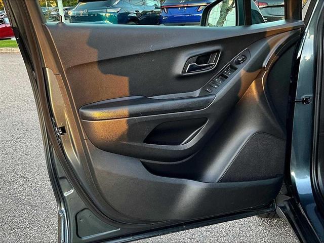 Photo of 2022 Shadow Gray Metallic Chevrolet Trax