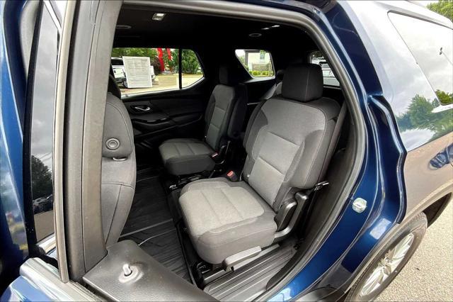 Photo of 2023 Northsky Blue Metallic Chevrolet Traverse