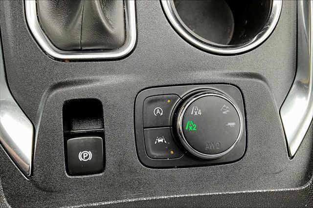 Photo of 2023 Northsky Blue Metallic Chevrolet Traverse