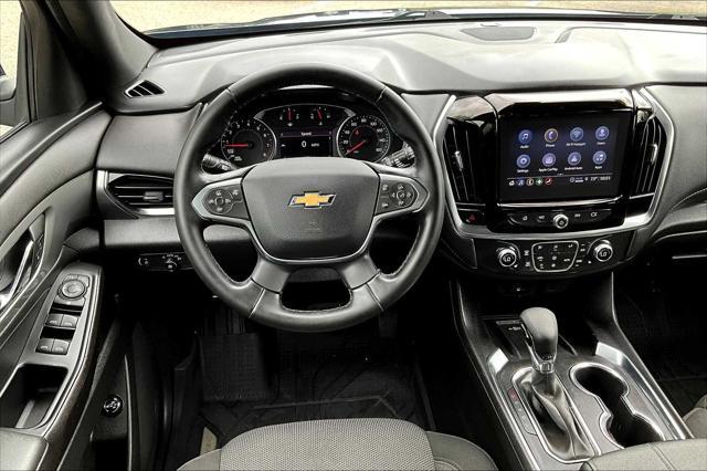 Photo of 2023 Northsky Blue Metallic Chevrolet Traverse