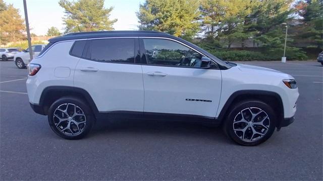 Photo of 2024 Bright White Clearcoat Jeep Compass