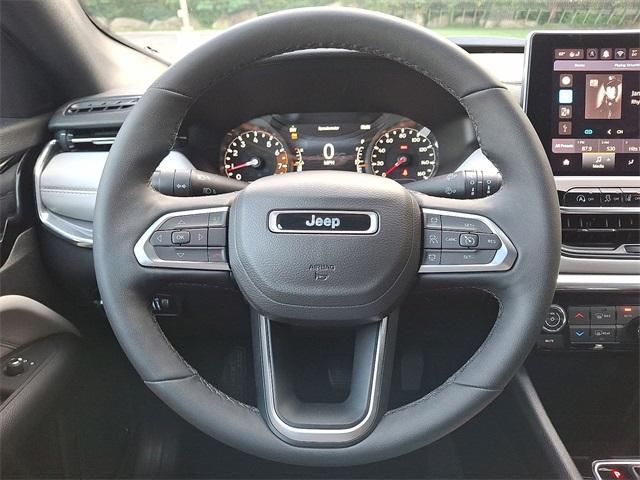 Photo of 2024 Bright White Clearcoat Jeep Compass