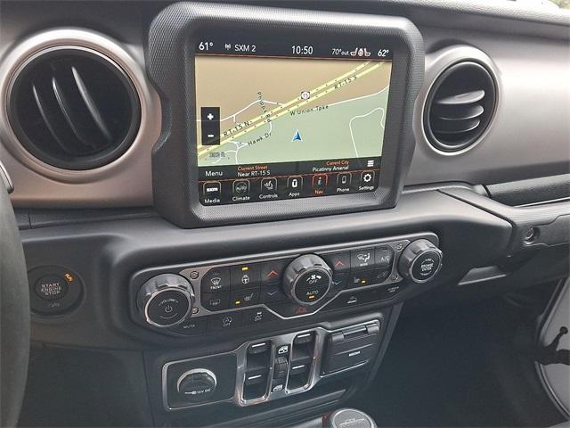 Photo of 2021 Bright White Clearcoat Jeep Gladiator