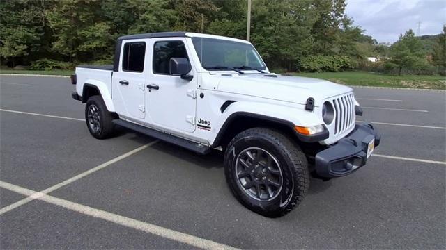 Photo of 2021 Bright White Clearcoat Jeep Gladiator