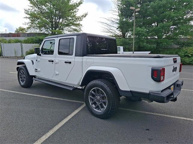 Photo of 2021 Bright White Clearcoat Jeep Gladiator