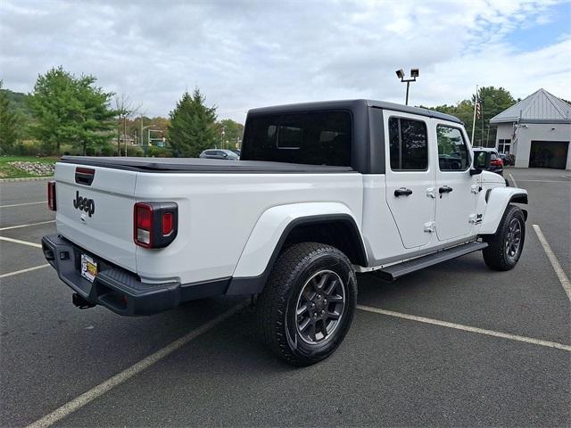 Photo of 2021 Bright White Clearcoat Jeep Gladiator