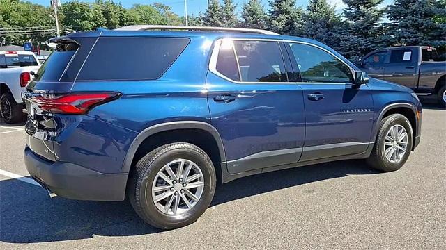 Photo of 2023 Northsky Blue Metallic Chevrolet Traverse