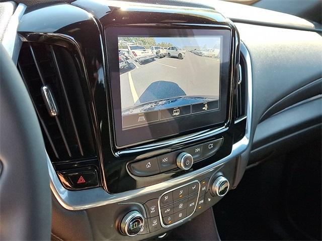 Photo of 2023 Northsky Blue Metallic Chevrolet Traverse
