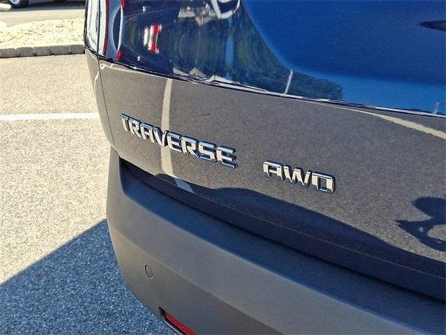 Photo of 2023 Northsky Blue Metallic Chevrolet Traverse