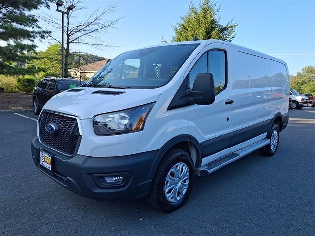 Photo of 2023 Oxford White Ford Transit-250