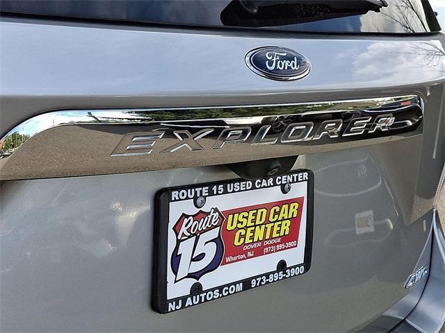 Photo of 2021 Silver Metallic Ford Explorer
