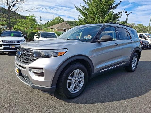 Photo of 2021 Silver Metallic Ford Explorer