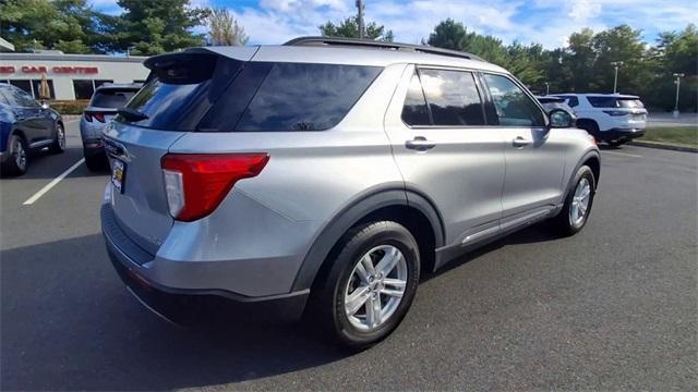 Photo of 2021 Silver Metallic Ford Explorer