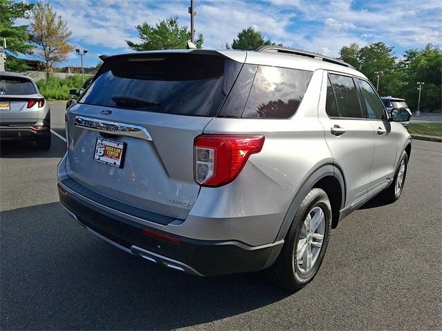 Photo of 2021 Silver Metallic Ford Explorer