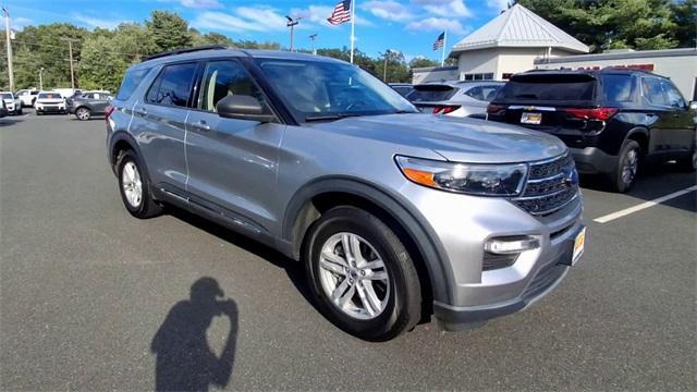 Photo of 2021 Silver Metallic Ford Explorer