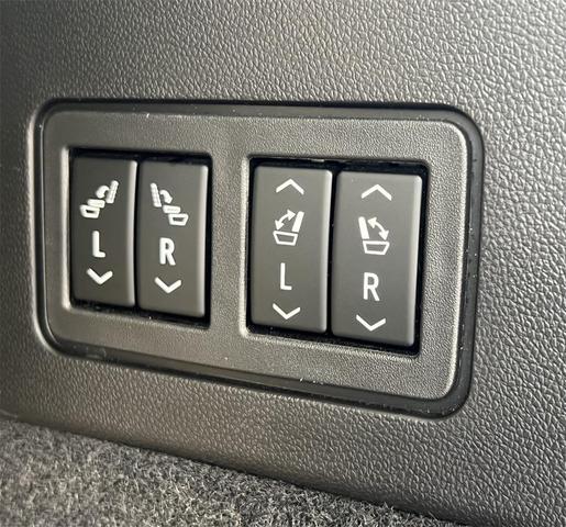 Photo of 2023 Wilder Metallic Cadillac XT6
