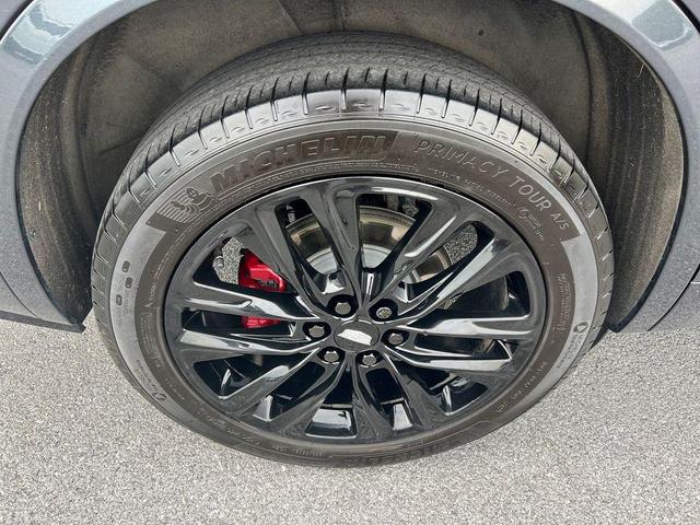 Photo of 2023 Wilder Metallic Cadillac XT6