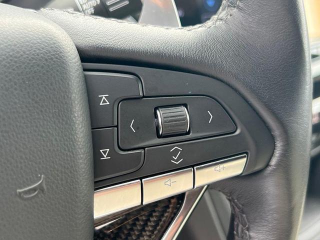 Photo of 2023 Wilder Metallic Cadillac XT6