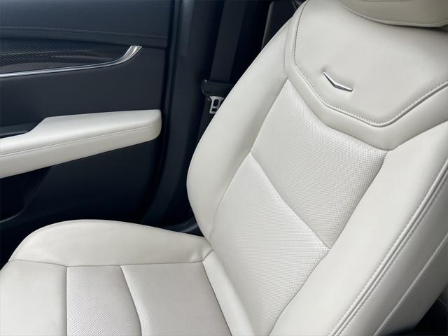 Photo of 2023 Wilder Metallic Cadillac XT6