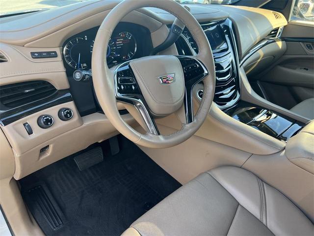Photo of 2020 Crystal White Tricoat Cadillac Escalade