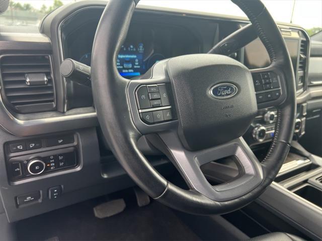 Photo of 2024 Oxford White Ford F-250