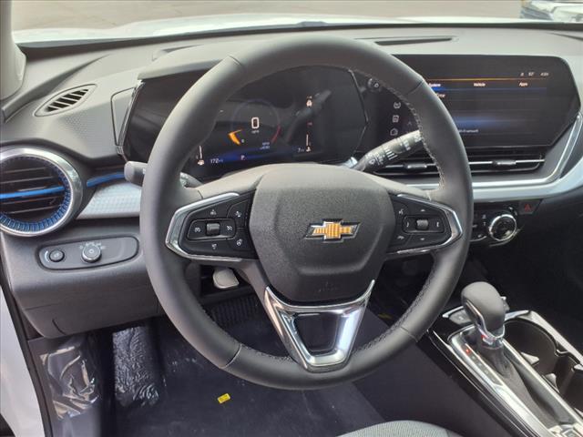 Photo of 2025 Summit White Chevrolet Trax
