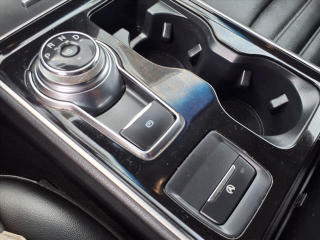 Photo of 2020 Silver Metallic Ford Edge