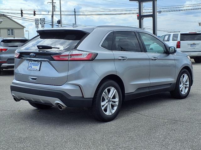 Photo of 2020 Silver Metallic Ford Edge