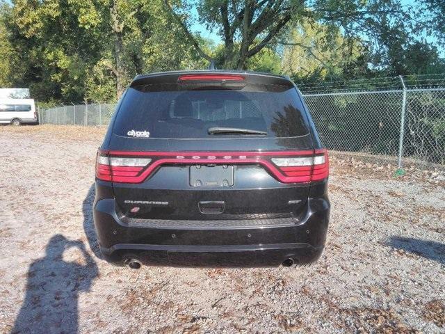 Photo of 2022 DB Black Clearcoat Dodge Durango
