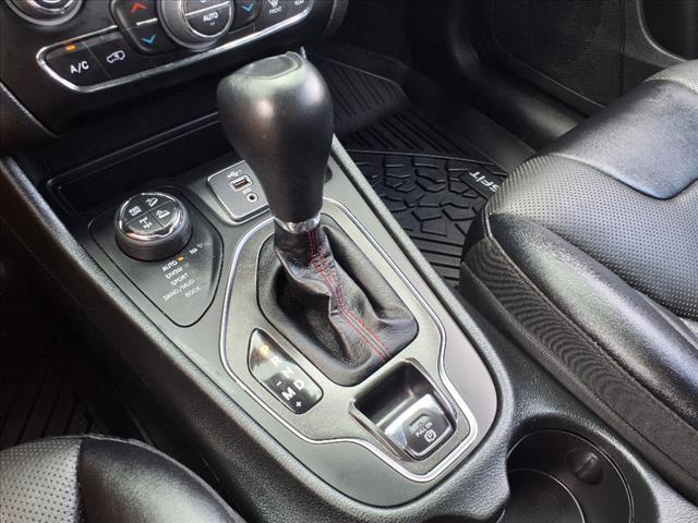 Photo of 2022 Bright White Clearcoat Jeep Cherokee
