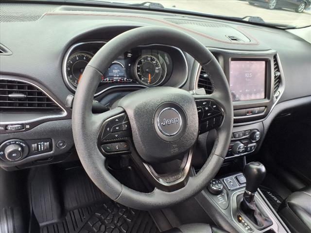 Photo of 2022 Bright White Clearcoat Jeep Cherokee