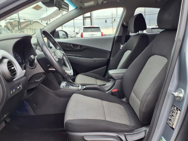 Photo of 2019 Sonic Silver with Black Roof Hyundai KONA