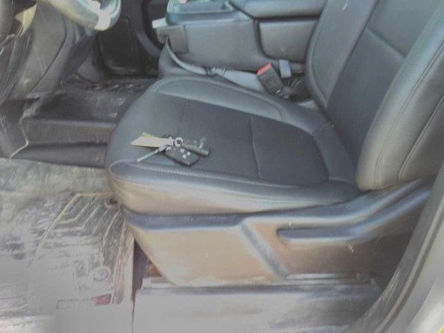 Photo of 2021 Silver Ice Metallic Chevrolet Silverado 1500