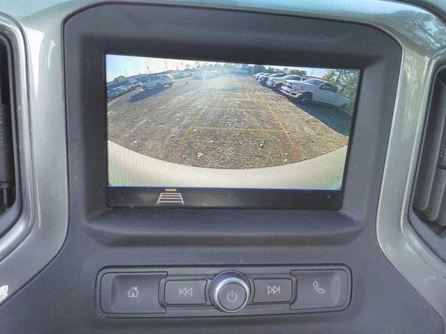 Photo of 2021 Silver Ice Metallic Chevrolet Silverado 1500
