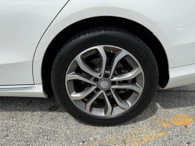 Photo of 2016 White Mercedes-Benz C-Class