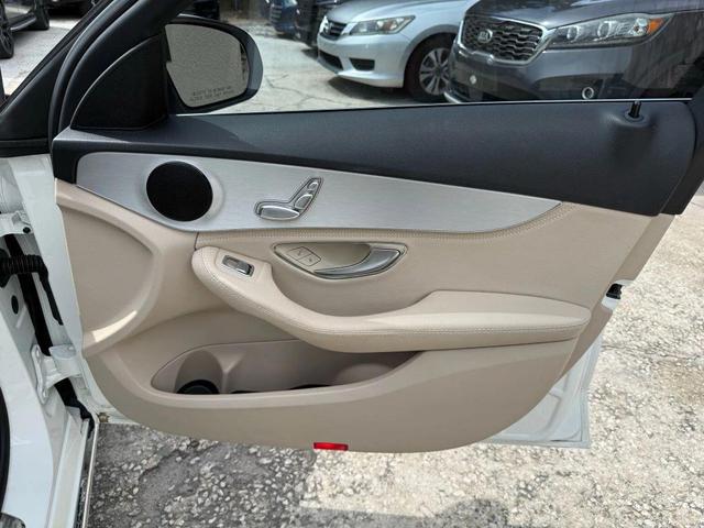 Photo of 2016 White Mercedes-Benz C-Class