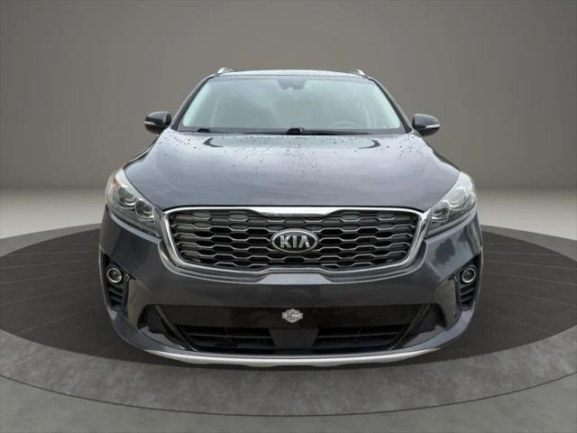 Photo of 2019 Gray Kia Sorento