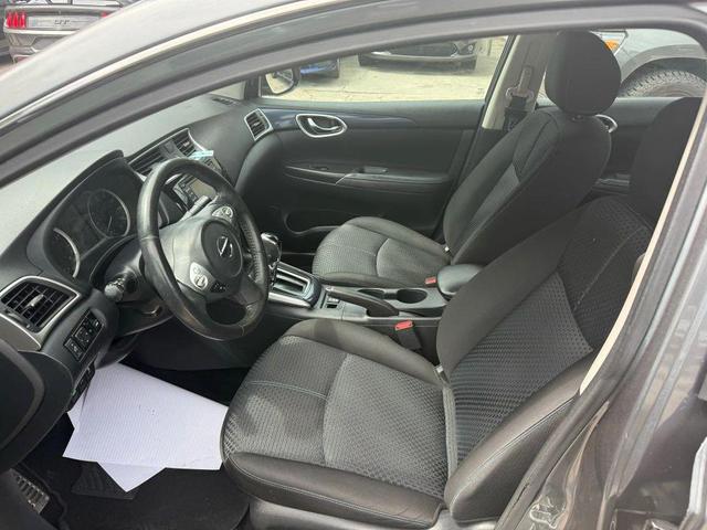 Photo of 2018 Gun Metallic Nissan Sentra