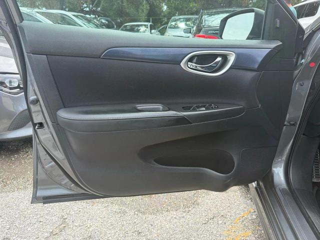 Photo of 2018 Gun Metallic Nissan Sentra