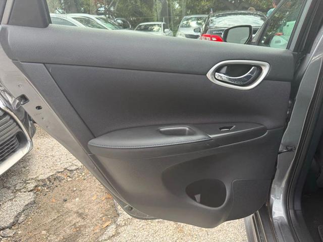 Photo of 2018 Gun Metallic Nissan Sentra