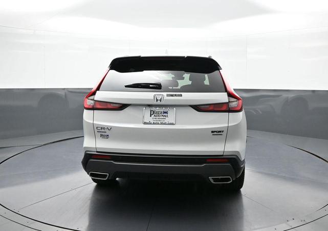 Photo of 2025 Platinum Honda CR-V Hybrid