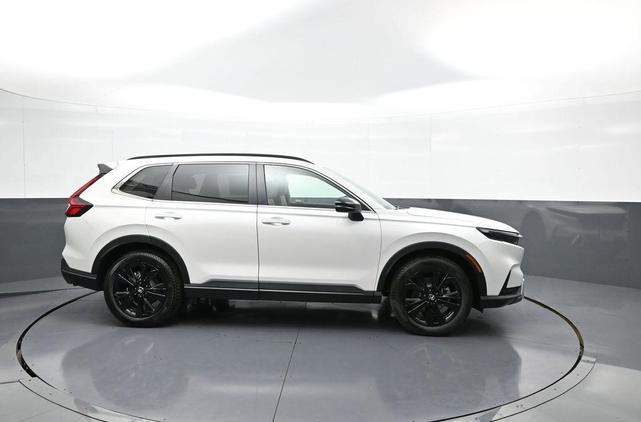 Photo of 2025 Platinum Honda CR-V Hybrid